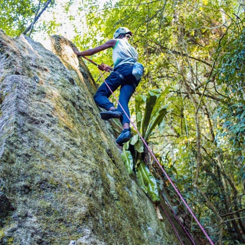 Escalada Experimental na REserva Florestal Jequitiba Rosa